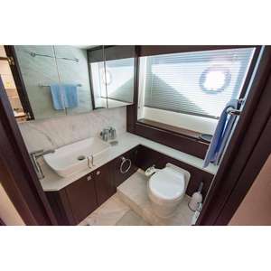 Yacht à voile de luxe en fibre de verre Sunseeker Predator 74 XPS 2021 avec des caractéristiques de haute performance, propulsion à essence, 35-40 nœuds - Product Image 3