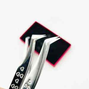 Juego de pinzas de pestañas de volumen grabadas con Mini corazones, pinzas de extensión de pestañas injertadas, herramientas de pestañas sostenibles de grado quirúrgico - Product Image 5