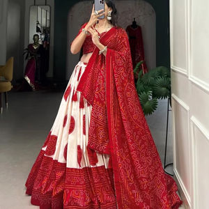 Nueva colección de diseñador Seda pura con estampado de bloques y cosido con lienzo y lata adjunta Can Lehenga Choli para venta en línea - Product Image 1