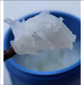 Gelatina de Petróleo Refinada Blanca Premium Glo Trading, Grado Cosmético e Industrial, Suministro a Granel al por Mayor - Product Image 2