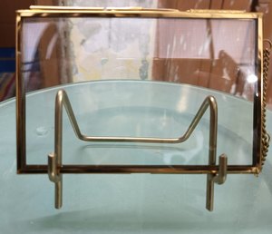 Peigne à miel de forme hexagonale conçu cadre photo suspendu en métal léger et écologique pour la décoration de la maison et du mariage - Product Image 6