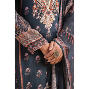 Ensemble Kurta Pantalon Dupatta Layla-e-Midnight Blue pour femmes Kavish - Product Image 3