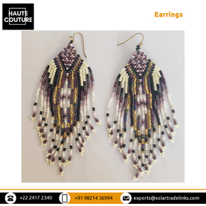 ต่างหูพู่ห้อยประดับลูกปัดสีรุ้งยาว10ซม. ดีไซน์สวยหรู - Product Image 2