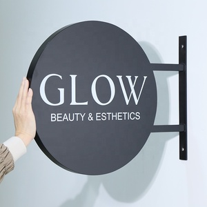 Panneau publicitaire suspendu double face personnalisé avec logo pour entreprise, idéal pour l'extérieur - Product Image 3
