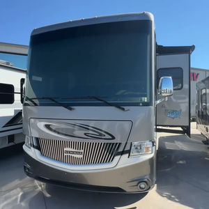 Autocaravana Moderna Grande Usada de 2019, Newmars Canyon Star 3719 Clase A con Habitación Tipo Caravana para Viajes y Campamentos - Product Image 1