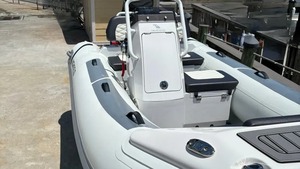 OFFRES SUR LES Highfields Sport 520, Sport 700 Jet, 420 Sport 360, Sport 760 AVEC REMORQUE - Product Image 4