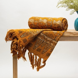 Manta certificada GOTS de lana cálida y sostenible lavable de Color mostaza, noches de invierno, suave y gruesa, Ideal para sofá cama - Product Image 1