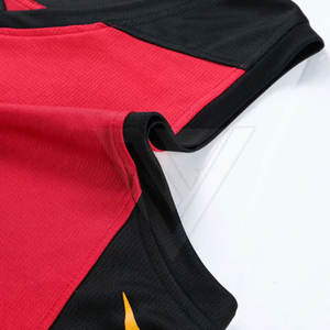 Uniforme de baloncesto unisex de alta calidad personalizado al por mayor poliéster nuevo diseño con sublimación y logotipo impreso talla XL - Product Image 3