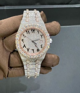 Montre pour homme en acier inoxydable blanc argenté - Modèle premium résistant à l'eau 30 bars, cadeau de luxe moderne - Product Image 2