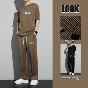 Conjunto de camisa y pantalones cortos de 2 piezas de verano informal para hombre, chándal con logotipo personalizado transpirable, patrón sólido - Product Image 2