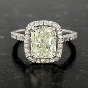 GIA 1 Ct Cojín Anillo de diamante natural Diseño de Halo Oro blanco de 14 quilates Joyería fina personalizada Proveedor verificado de India Elegante - Product Image 1