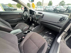 รถยนต์มือสองสภาพดี ปี 2011 คีอา ฟอร์เต้ คูป EX พวงมาลัยซ้าย - Product Image 2