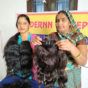 ผมเรมี่ดิบผมชาวอินเดียมัดผมสีดำนุ่มสลวย100% สไตล์ลอนแบบหลวม - Product Image 3