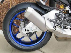2025 Authentic Yamaha YF-Z - R 1M <b>Sportbikes</b> Motorcycles - Product Image 5