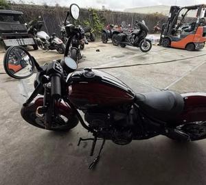 Moto Chief Bobber Dark Horse 2025, couleur marron métallisé, prête à être expédiée - Product Image 2