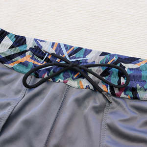 Pantalones cortos vintage de baloncesto de malla de cuerda oculta de calle alta de moda de impresión de diseño personalizado con bolsillos con cremallera - Product Image 3