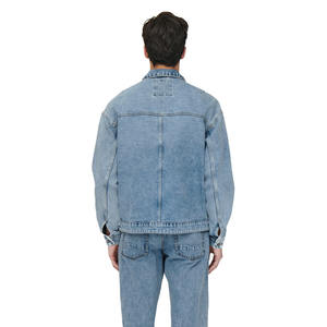 Chaqueta vaquera duradera azul claro para hombre, chaqueta vaquera para hombre con bolsillos en el pecho, chaqueta vaquera de gran tamaño para invierno - Product Image 2