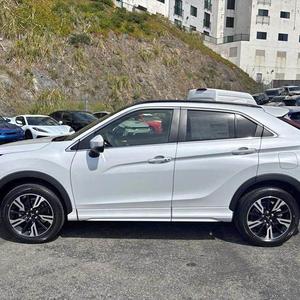 Usado Clean 2025 Mitsubish-i eclips-e Cross SEL Sport Utility 4D - Product Image 2