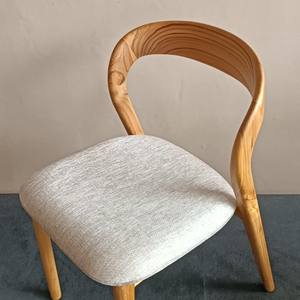 Sillas de comedor ELISSA de diseño escandinavo sin brazos para muebles del hogar por Rachel Natalie - Product Image 4