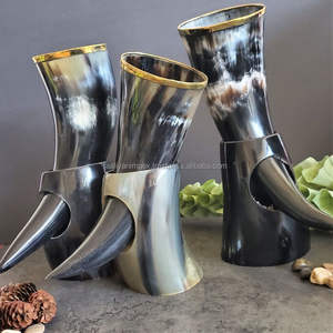 Auténtico juego de cuerno para beber inspirado en animales medievales Aaliyan Impex tallado Mead Ale soporte de cerveza pulido decorativo náutico - Product Image 1