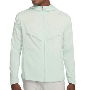 Chaqueta cortavientos al por mayor para hombre, ligera, transpirable, de secado rápido, con logotipo personalizado, a prueba de viento, para exteriores. - Product Image 1