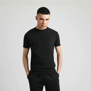 Fabricants de vêtements OEM t-shirts sur mesure pour hommes chemises de rue de couleur unie coupe ajustée - Product Image 4