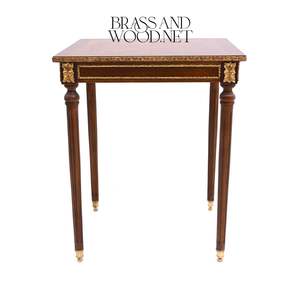 Juego de Mesas Auxiliares Clásicas de Madera con Diseño de Marquetería Incrustada y Detalles en Oro Antiguo para Interiores de Lujo - Product Image 4