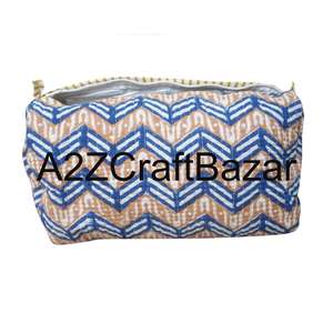 Ensemble de 3 trousses de toilette et de maquillage en coton pur matelassé, imprimé à la main en Inde - Product Image 2