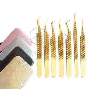 Pince à épiler professionnelle en acier inoxydable avec pointe pointue pour le ramassage de plusieurs cils - Product Image 1