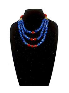 "Elegante collar de cuentas de tres líneas para cada ocasión" "Fusión de resina y cuentas: Collar de mujer hecho a mano" - Product Image 3