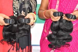 Extensions de cheveux humains vierges indiennes à cuticules alignées, non traitées, ondulées profondes, noires, Bodywave, en gros - Product Image 5