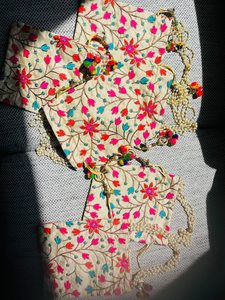 Thiết kế handmade Ấn Độ thêu túi lụa ly hợp với ngọc trai xử lý potli túi cho phụ nữ ủng hộ đám cưới trở lại Túi Quà Tặng - Product Image 3