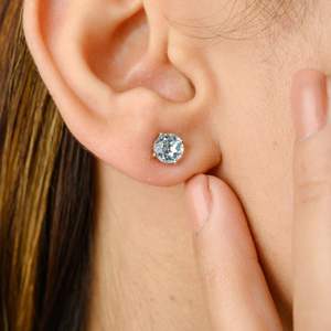Pendientes de tuerca de oro blanco sólido de 14K personalizados de fábrica, piedras preciosas de Topacio Azul Natural, joyería de moda única para fiestas de mujeres y niñas - Product Image 2