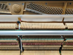 เปียโนตั้งพื้นมือสองญี่ปุ่น รุ่น KAWAI BL31 เสียงสมดุล คุณภาพส่งออก ดีไซน์ประณีต - Product Image 4