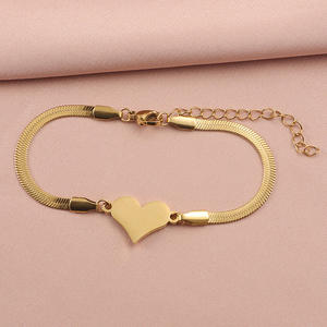 <span class=keywords><strong>Bracciale</strong></span> alla Moda con Ciondolo a Cuore in Acciaio Inox Placcato Oro, Catena a Maglia <span class=keywords><strong>Serpente</strong></span>, Charm per Donne - Product Image 4