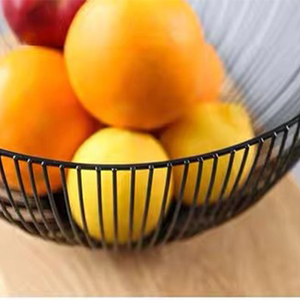 Cesta de frutas de alambre de Metal decorativa moderna, cuenco para mostrador de cocina, organizador de mesa de comedor y pantalla de almacenamiento elegante para el hogar - Product Image 1