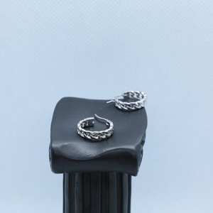 Orecchini Huggie 925 in argento Sterling A07 con motivo etnico alla moda con motivo floreale in rodio opale pietra principale arriva la confezione regalo di Natale - Product Image 4