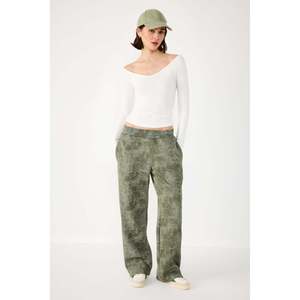 Camiseta de Cuello Ancho con Canalé - Product Image 2