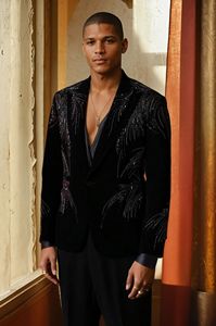 สูททางการสำหรับงานแต่งงานแนววินเทจของผู้ชายสูททรงสลิมฟิตปักสีทอง - Product Image 3