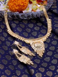 Ensemble de bijoux de festival indien de formation traditionnelle Chaînes courtes en laiton imitation plaqué or avec perles Bijoux de mode - Product Image 2