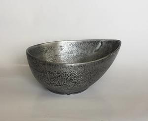 Cuenco decorativo de aluminio para servir con acabado liso, perfecto para casas modernas, apartamentos elegantes y cocinas familiares - Product Image 3