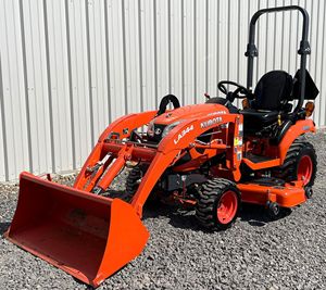 23HP Kubota BX2380 tracteur agricole avec tondeuse et chargeur frontal attaché pour la vente - Product Image 3