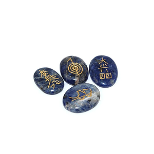 Usui Reiki Sodalite Cristal Avec Usui Reiki Set Symbole Set Pierre Naturelle de Guérison Usui Cristal Reiki Gemstone Vente en Gros - Product Image 1