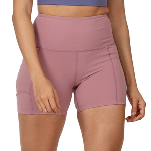 Shorts de cyclisme en nylon pour femmes, rembourrage interne, séchage rapide, respirant, coutures invisibles, design personnalisé, grandes tailles, pour cyclistes occasionnels - Product Image 4