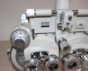 MEDSINGLONG Yüksek Performanslı En Ucuz Manuel Foropter Oftalmik Ekipmanları Satılık - Product Image 2