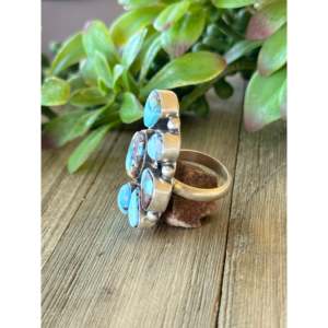 Anillo Ajustable Augustine Largo Golden Hills con Turquesa y Plata de Ley, Engaste de Bisel, Diseño de Flor en Forma de Media Racima - Product Image 3