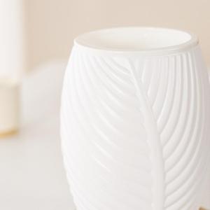 Maceta de autorriego con diseño de hojas: elegancia inspirada en la naturaleza, comodidad moderna - Product Image 3