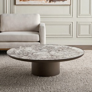 Table cylindrique ronde élégante en or conçue pour les chambres à coucher et les coins décoratifs avec un attrait intemporel - Product Image 1