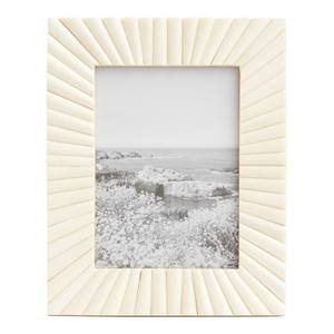 Cadre photo en bois et os avec incrustation en chevron, artisanal, moderne, à poser sur table, motif rayé brun et blanc en zigzag, décoratif - Product Image 1