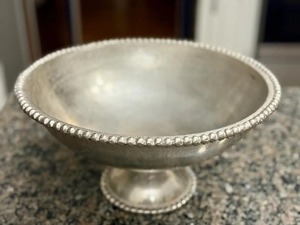 Bol de service sur pied en argent finition élégante, vaisselle décorative, adapté aux fêtes, aux rassemblements et aux cadeaux, en provenance d'Inde - Product Image 5